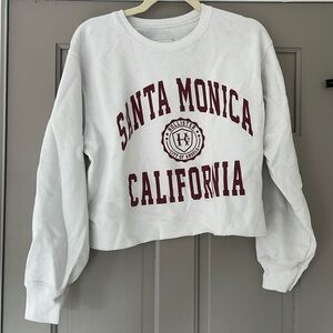 Hollister cropped crewneck sweatshirt 
Santa Monica